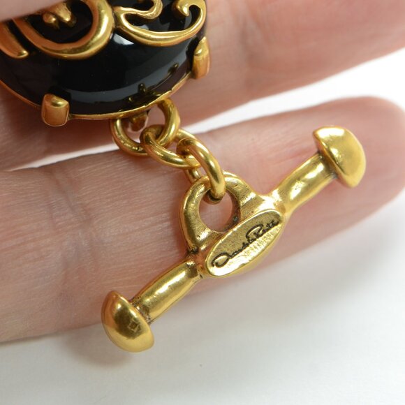 Oscar de la Renta Resin Filigree Toggle Bracelet - Picture 5 of 8